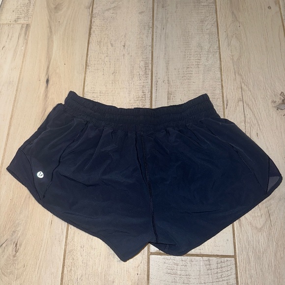 Lulu lemon hotty hot shorts navy - Picture 3 of 3